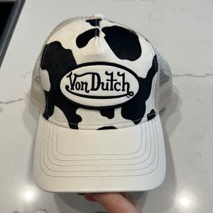 Y2K Authentic Rare Von Dutch Cow Print Trucker hat Mesh Black and White SnapBack